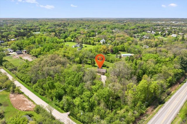 22446 N OLD BARRINGTON Road N, North Barrington, IL 60010