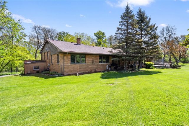 22446 N OLD BARRINGTON Road N, North Barrington, IL 60010