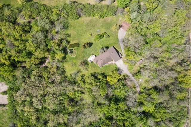 22446 N OLD BARRINGTON Road N, North Barrington, IL 60010