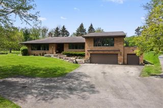 22446 N OLD BARRINGTON Road N, North Barrington, IL 60010