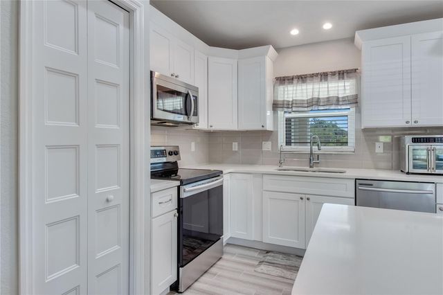 2948 CORDOVA TERRACE, North Port, FL 34291