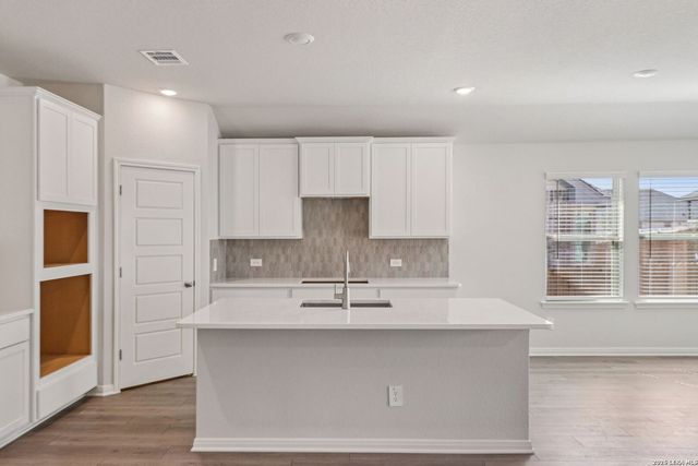 1419 Arcas Way, San Antonio, TX 78245
