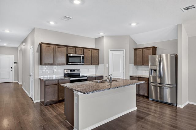 965 Fueller Drive, Aubrey, TX 76227