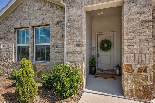 965 Fueller Drive, Aubrey, TX 76227
