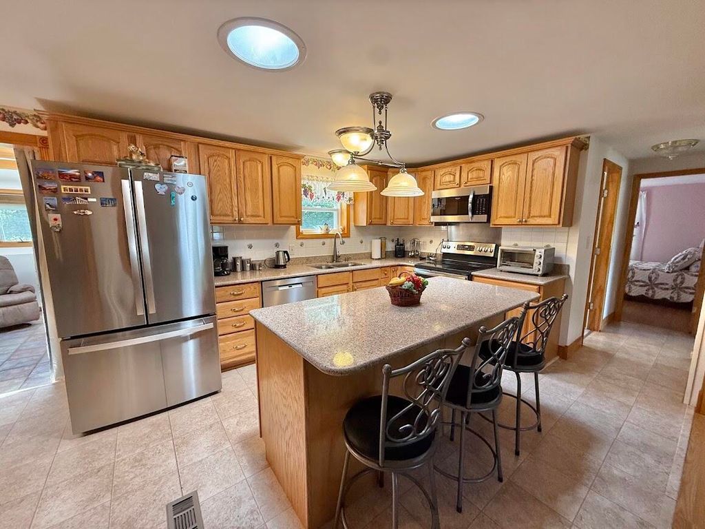 583 Sabattus Road, Sabattus, ME 04240 — photo 4