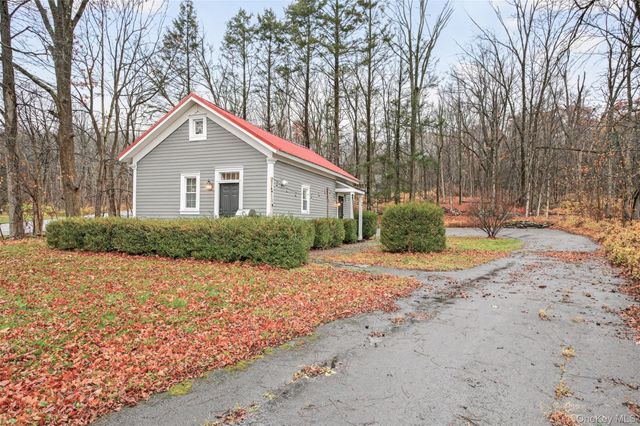 502 Hill Avenue, Walden, NY 12586