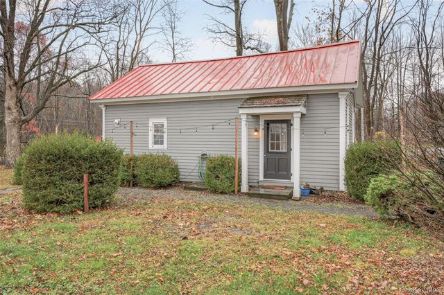 502 Hill Avenue, Walden, NY 12586