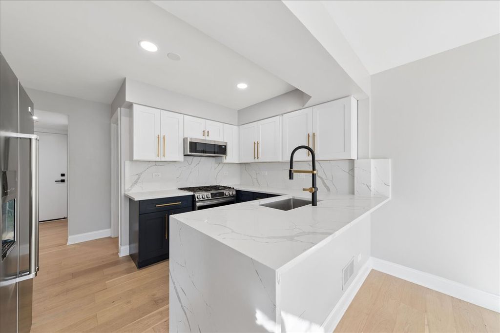 125 Alsace Court, Bloomingdale, IL 60108 — photo 5