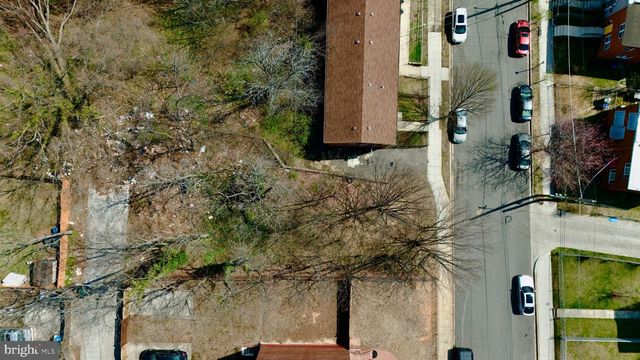 5220 BANKS PL NE, Washington, DC 20019