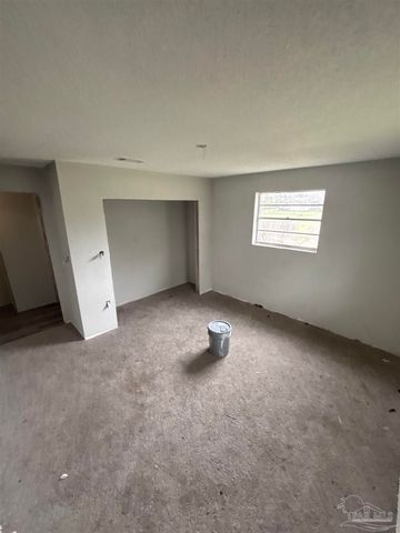 1905 N S St, Pensacola, FL 32505