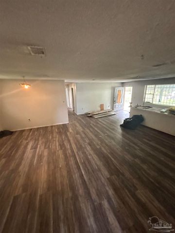 1905 N S St, Pensacola, FL 32505