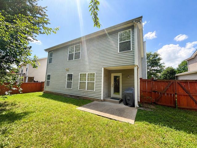 1011 Bradford Park Rd, Mount Juliet, TN 37122