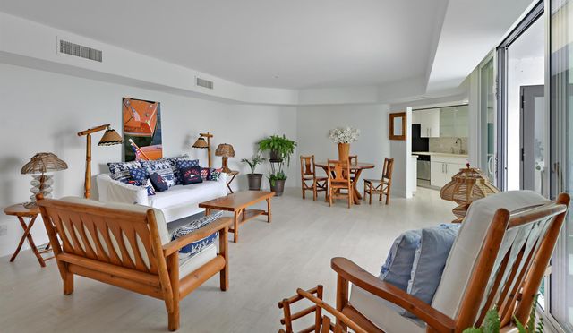 2860 S Ocean Boulevard 311, Palm Beach, FL 33480