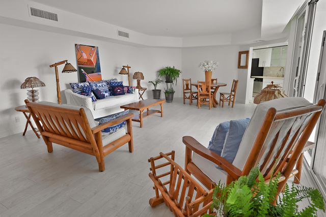 2860 S Ocean Boulevard 311, Palm Beach, FL 33480