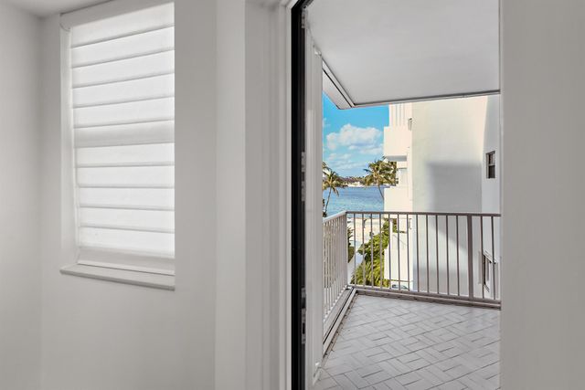 2860 S Ocean Boulevard 311, Palm Beach, FL 33480