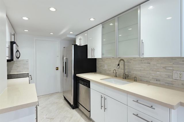 2860 S Ocean Boulevard 311, Palm Beach, FL 33480