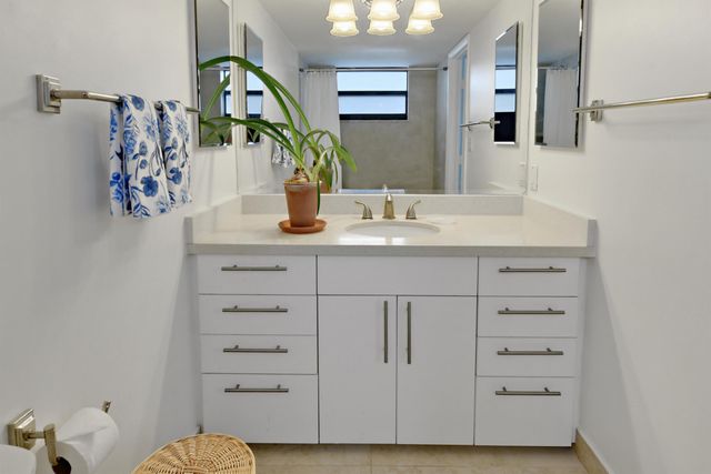 2860 S Ocean Boulevard 311, Palm Beach, FL 33480