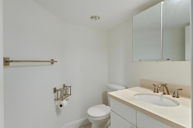 2860 S Ocean Boulevard 311, Palm Beach, FL 33480