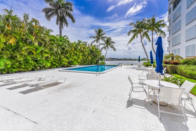 2860 S Ocean Boulevard 311, Palm Beach, FL 33480