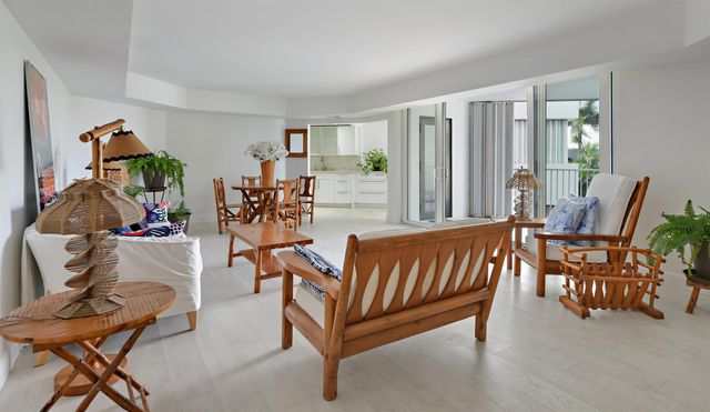 2860 S Ocean Boulevard 311, Palm Beach, FL 33480