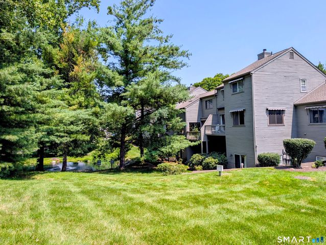 6 Ledgewood Drive 6, Brookfield, CT 06804