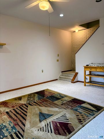 6 Ledgewood Drive 6, Brookfield, CT 06804