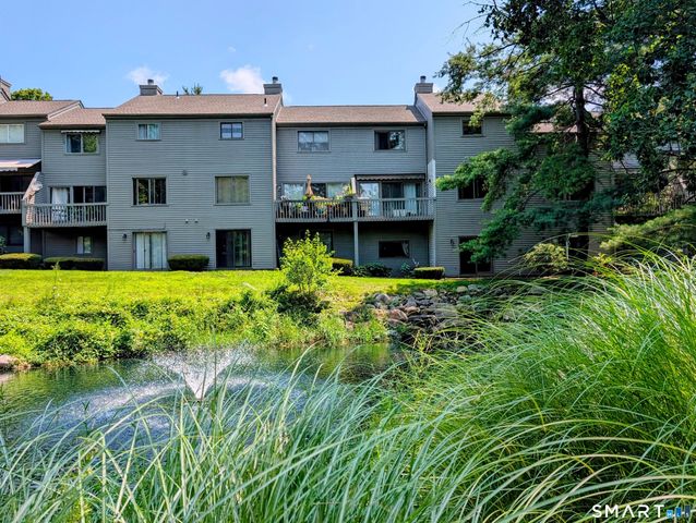 6 Ledgewood Drive 6, Brookfield, CT 06804