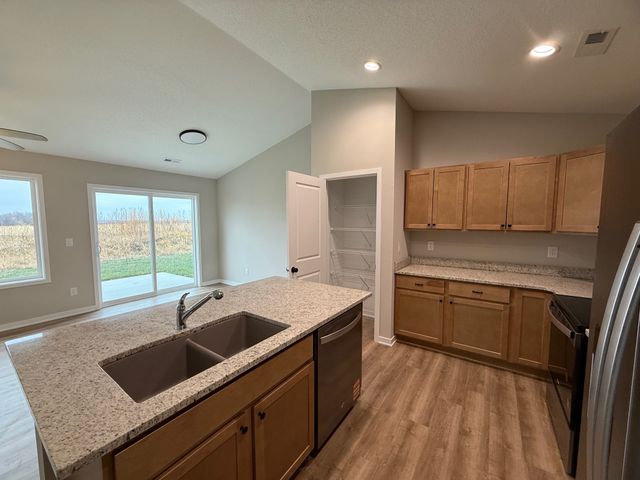 407 W Madison Street, Winterset, IA 50273