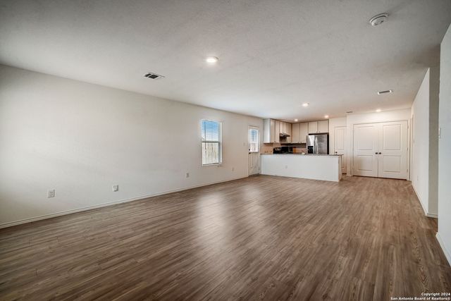 6670 ARID WAY, San Antonio, TX 78252