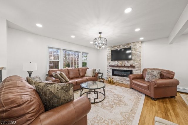 70 Highland Rd, North Haledon Boro, NJ 07508