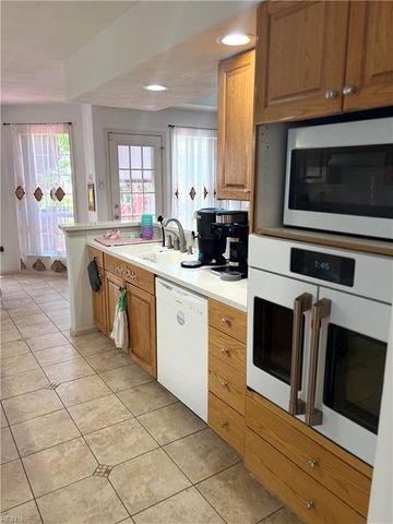 313 Grandville ARCH, Smithfield, VA 23430