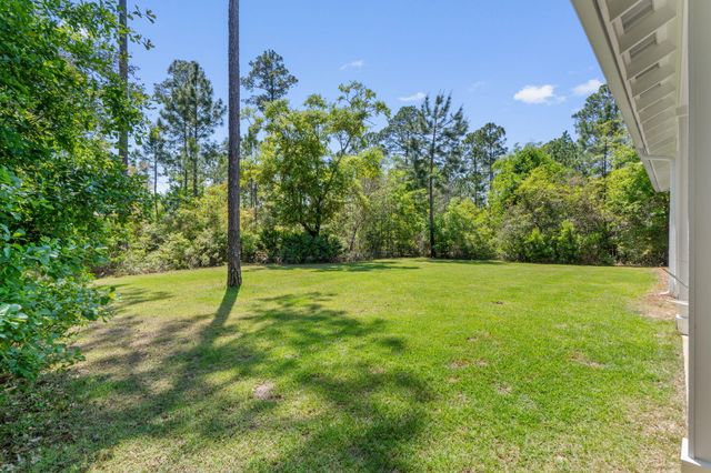 64 E Grizzly Street, Freeport, FL 32439