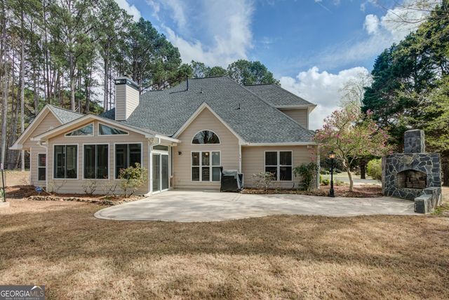 1416 Pennfair Drive, Peachtree City, GA 30269