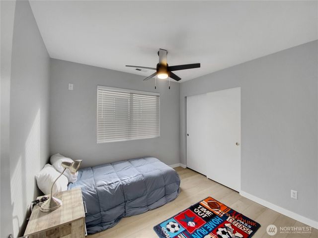 6242 71st Avenue Ct W, University Place, WA 98467