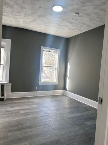 181 Reynolds Avenue 1, Providence, RI 02905