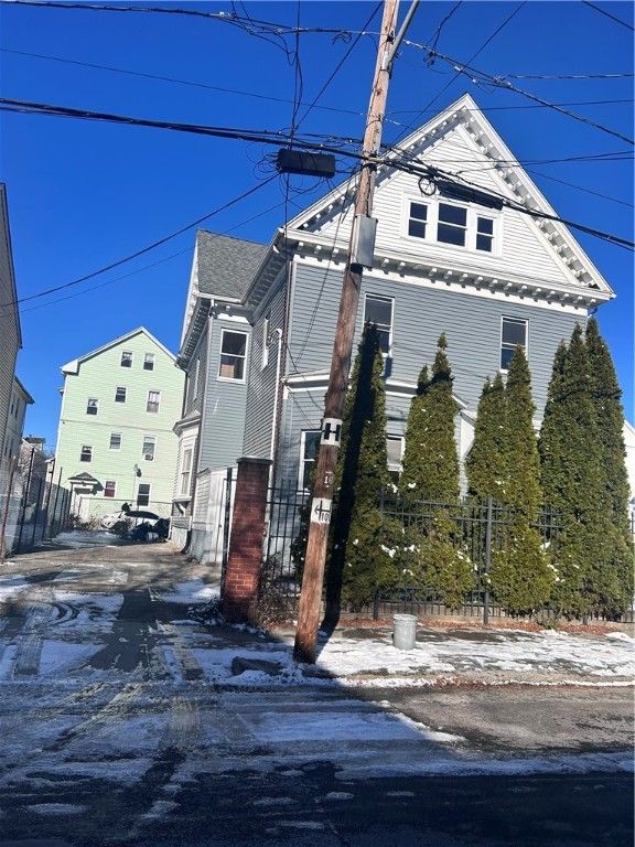 181 Reynolds Avenue 1, Providence, RI 02905