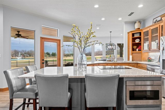 5605 Flagstick Drive, Granbury, TX 76049