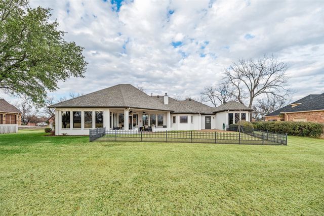 5605 Flagstick Drive, Granbury, TX 76049