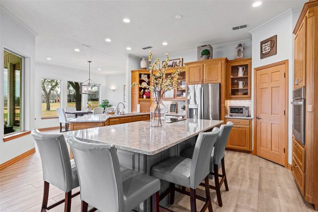 5605 Flagstick Drive, Granbury, TX 76049