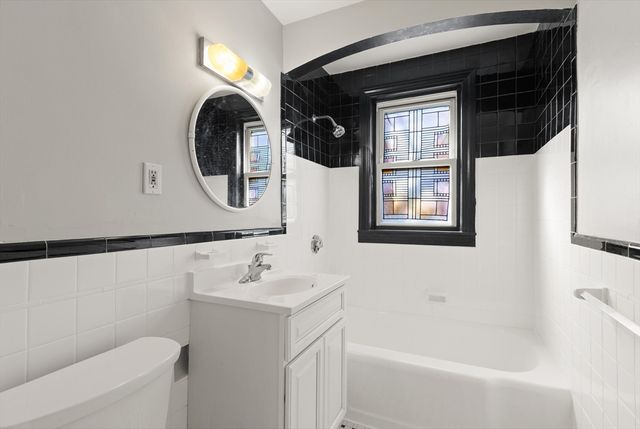 31 Chestnut St 5, Worcester, MA 01609