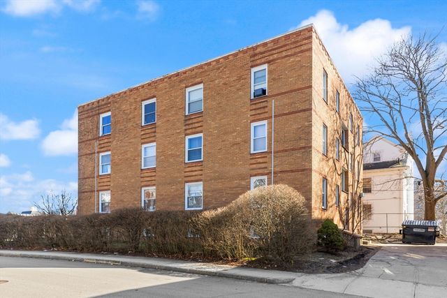 31 Chestnut St 5, Worcester, MA 01609