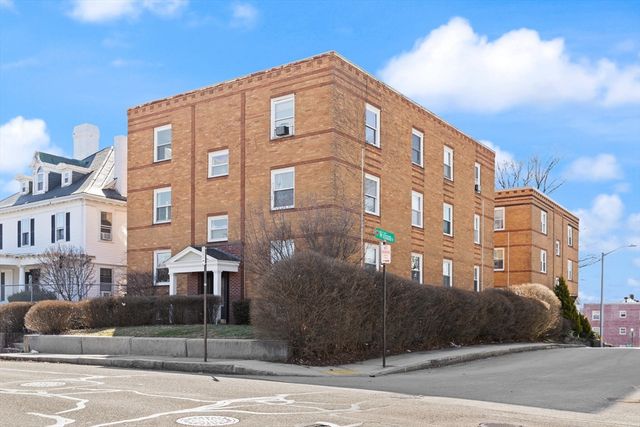 31 Chestnut St 5, Worcester, MA 01609
