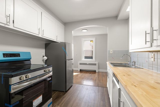 31 Chestnut St 5, Worcester, MA 01609