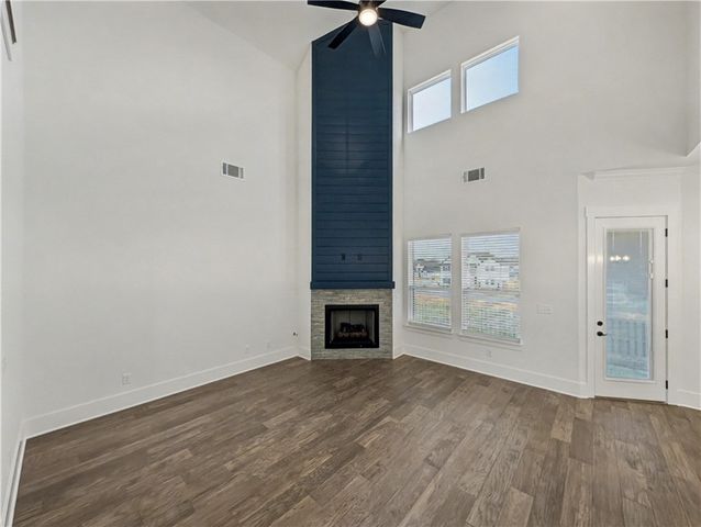 1811 Bluestem Drive, Centerton, AR 72719