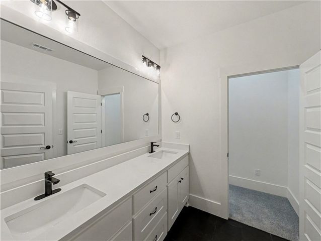 1811 Bluestem Drive, Centerton, AR 72719