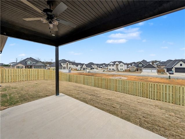 1811 Bluestem Drive, Centerton, AR 72719