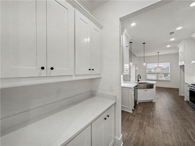 1811 Bluestem Drive, Centerton, AR 72719