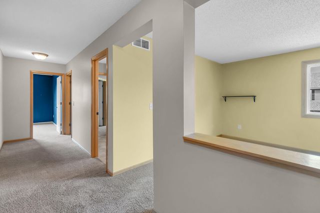 9795 Vagabond Lane N, Maple Grove, MN 55311