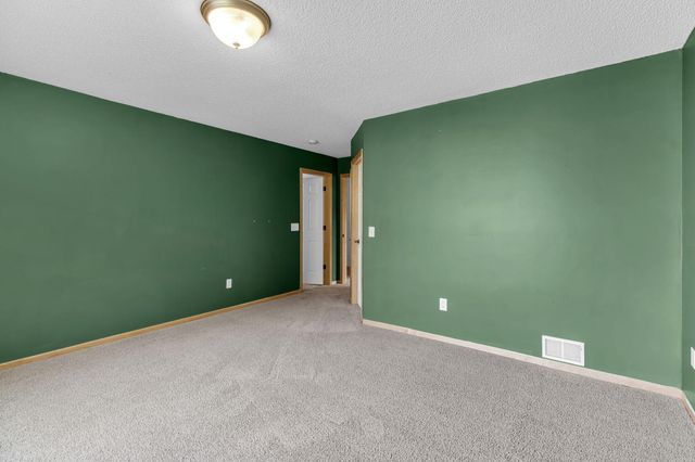 9795 Vagabond Lane N, Maple Grove, MN 55311