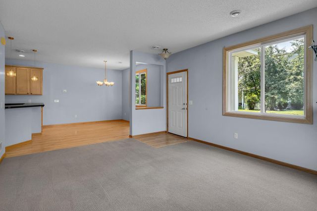 9795 Vagabond Lane N, Maple Grove, MN 55311